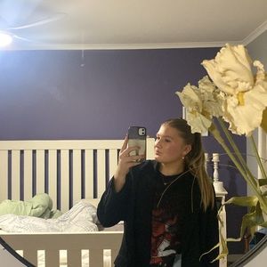 Meet your Posher, Mia